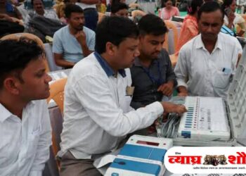 पोस्टल बॅलेट मोजणी संपल्यानंतरच सुरू होणार ईव्हीएम मतमोजणी – निवडणूक आयोगाचा निर्णय