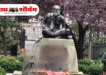 महात्मा गांधींच्या पुतळ्याची विटंबना