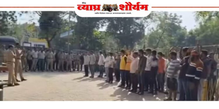 भल्या पहाटे जळगाव पोलिसांची धडक मोहीम; ८४ अट्टल गुन्हेगार ताब्यात