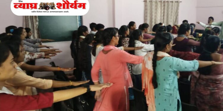 यावल महाविद्यालयात तंबाखूमुक्तीची शपथ