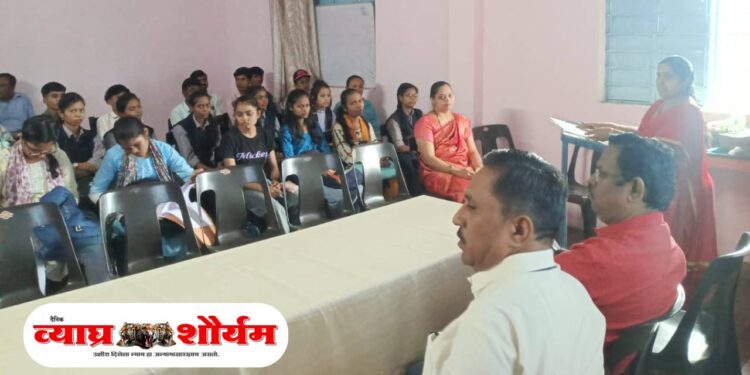 एकात्मिक आदिवासी विकास प्रकल्प व यावल महाविद्यालय यांच्यात सामंजस्य करारांतर्गत शिष्यवृत्ती कार्यक्रम संपन्न