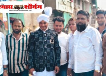 रसलपूर येथील नवरदेव रावेर येथे साखरपुडा करण्यास गेले असता लग्न लाऊन आले.