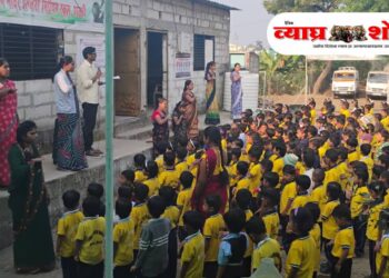 जिजाऊ ज्ञान मंदिर इंग्लिश मिडीयम स्कूलमध्ये संविधान दिन उत्साहात साजरा