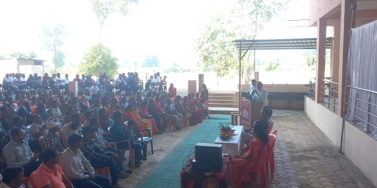 रावेर येथील मॉर्डन इंग्लिश स्कूल येथे विद्यार्थी पालक सभा उत्साहात पार पडले