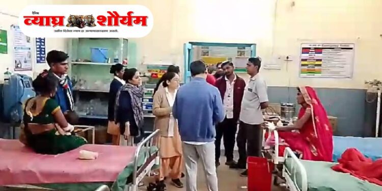 चितोडे गावाजवळ दुचाकी घसरल्याने दोन महिला एक पुरुष यांना मोठी दुखापत सोबत लहान बाळ सुखरूप